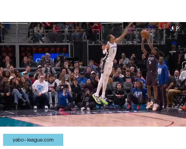 文班亚马26分14篮板5封盖力压83分先生 热巴仅17投5中表现低迷